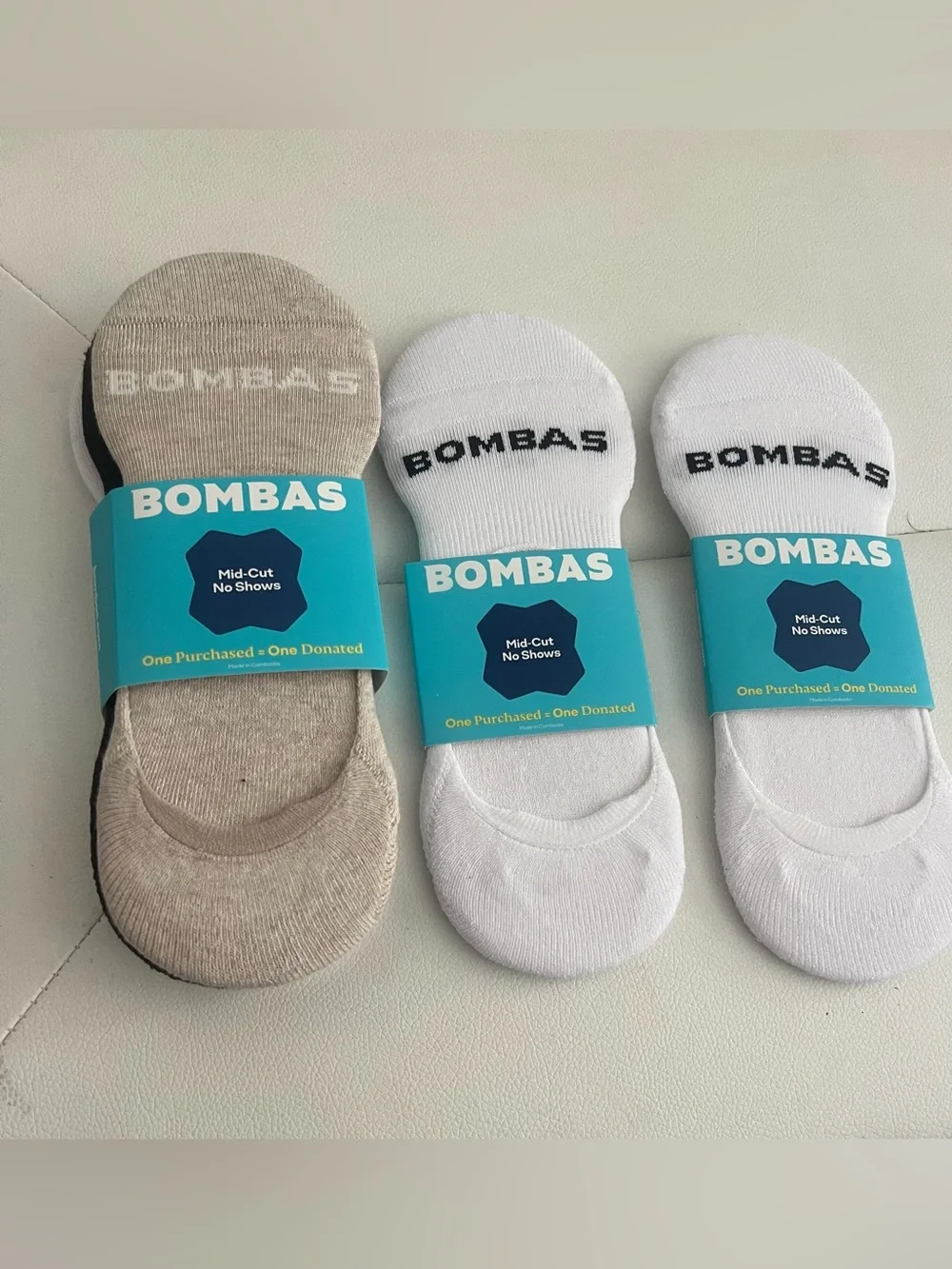 Bombas Mid-Cut No-Show Socks - White & Beige - Large (5)